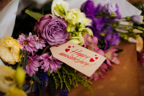 Celebrate Anniversaries with Free Delivery Flower Bouquets